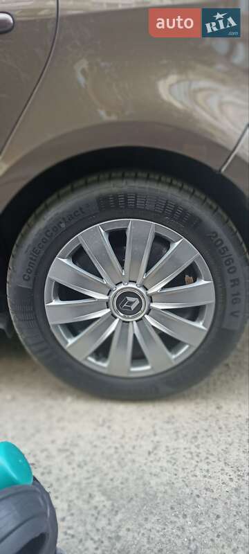 Минивэн Renault Scenic 2011 в Вишневом