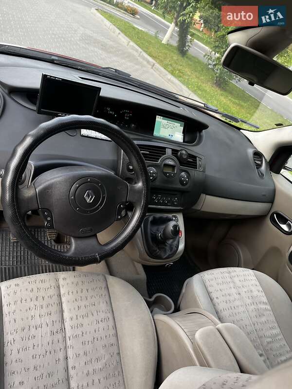 Минивэн Renault Scenic 2005 в Ладыжине