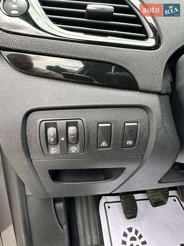 Минивэн Renault Scenic 2014 в Луцке