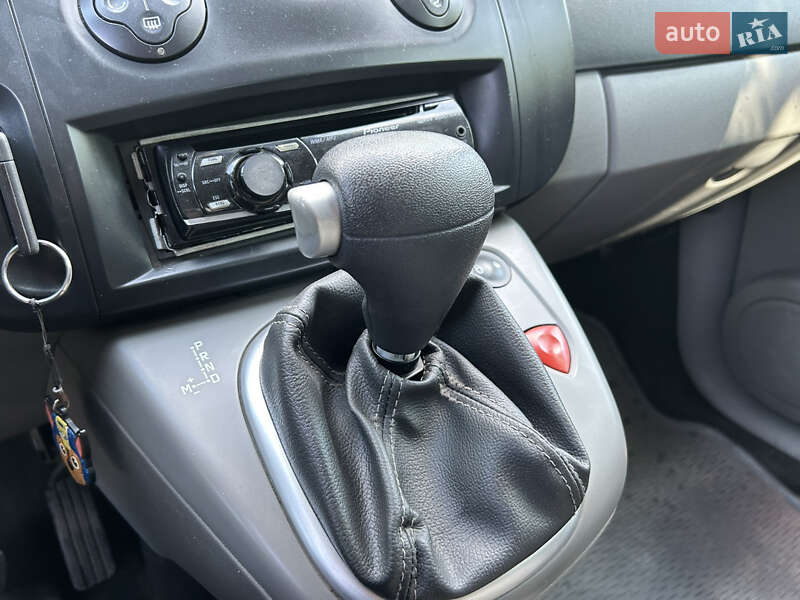 Минивэн Renault Scenic 2006 в Николаеве