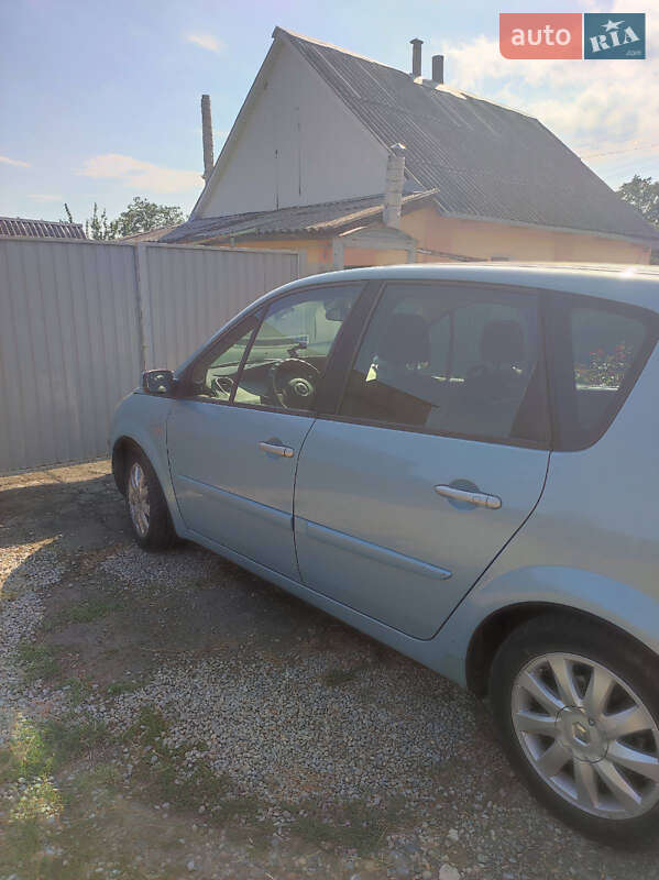 Минивэн Renault Scenic 2006 в Лозовой