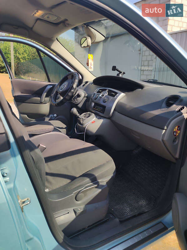 Минивэн Renault Scenic 2006 в Лозовой