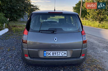 Минивэн Renault Scenic 2005 в 