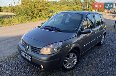 Минивэн Renault Scenic 2005 в 