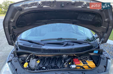 Минивэн Renault Scenic 2005 в 