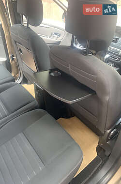 Минивэн Renault Scenic 2016 в 