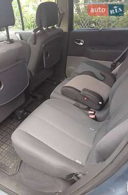 Минивэн Renault Scenic 2006 в 
