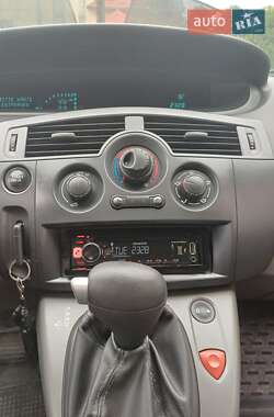 Минивэн Renault Scenic 2006 в 