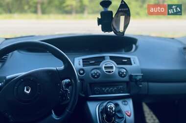 Минивэн Renault Scenic 2005 в 