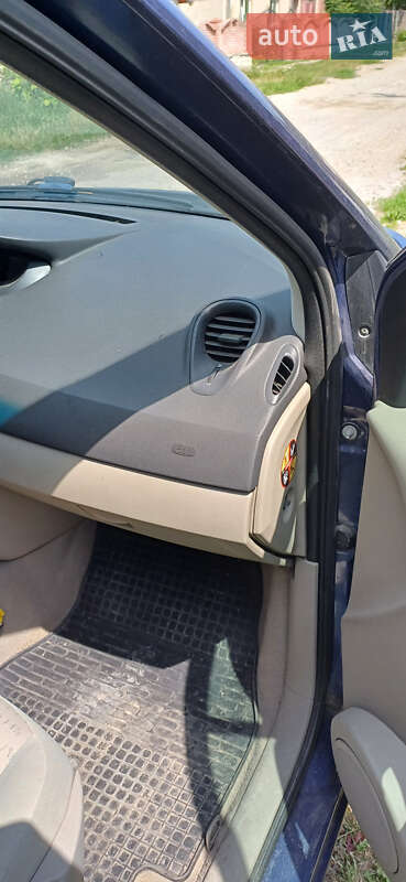 Минивэн Renault Scenic 2006 в Подволочиске