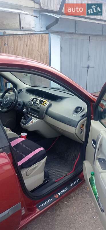 Минивэн Renault Scenic 2008 в Коростене