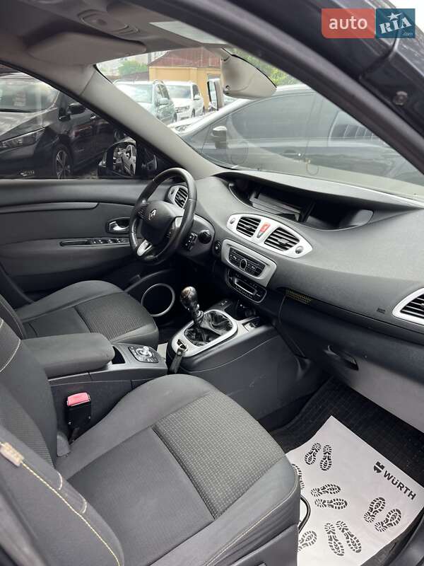 Минивэн Renault Scenic 2010 в Смеле
