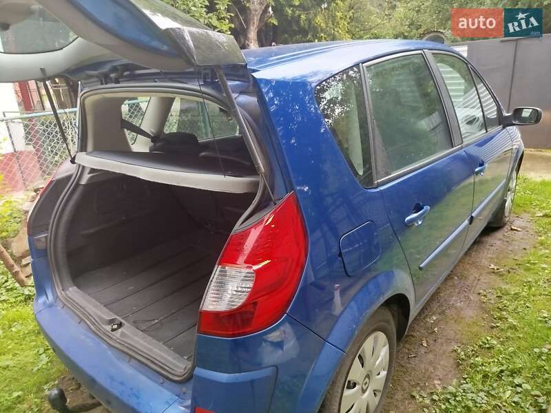 Мінівен Renault Scenic 2007 в Коломиї
