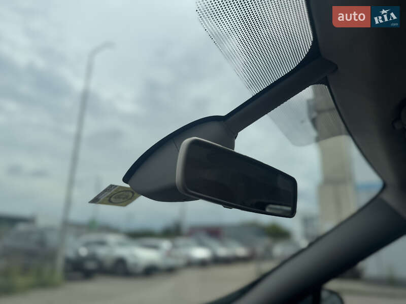 Минивэн Renault Scenic 2012 в Ровно