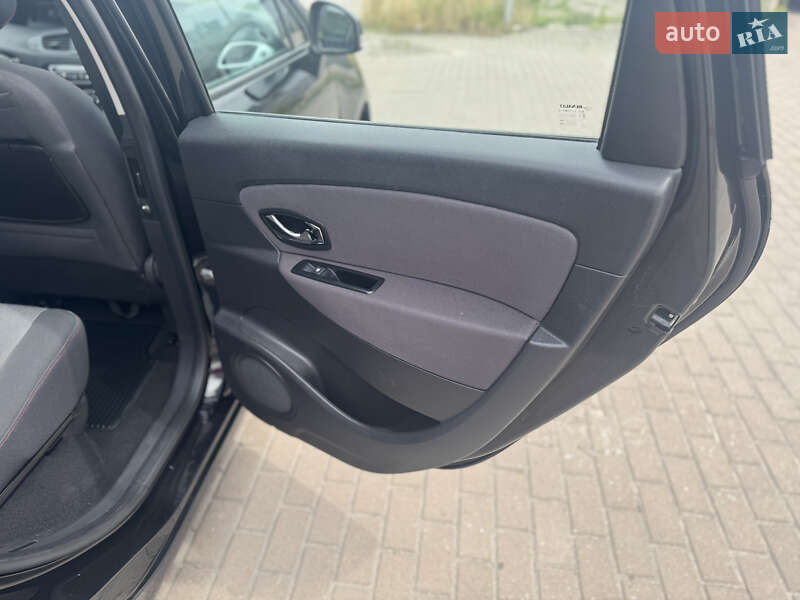 Минивэн Renault Scenic 2012 в Ровно