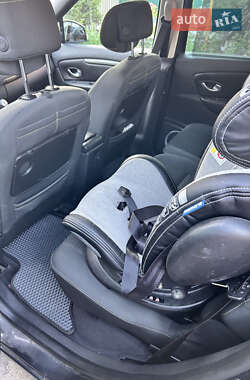 Минивэн Renault Scenic 2009 в 