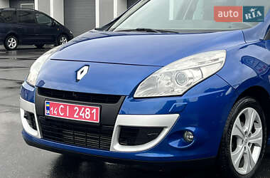 Минивэн Renault Scenic 2010 в 