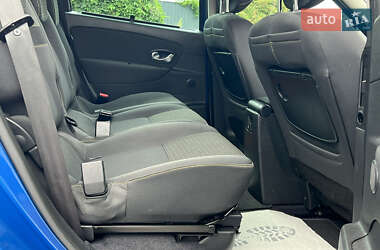 Минивэн Renault Scenic 2010 в 