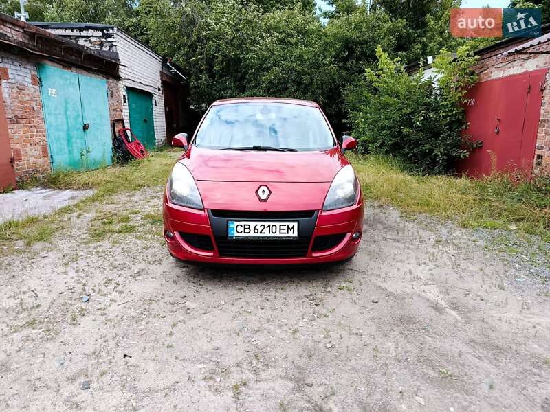 Минивэн Renault Scenic 2010 в Чернигове