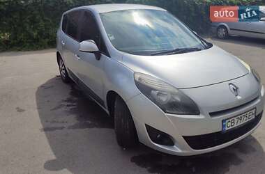 Минивэн Renault Scenic 2010 в 