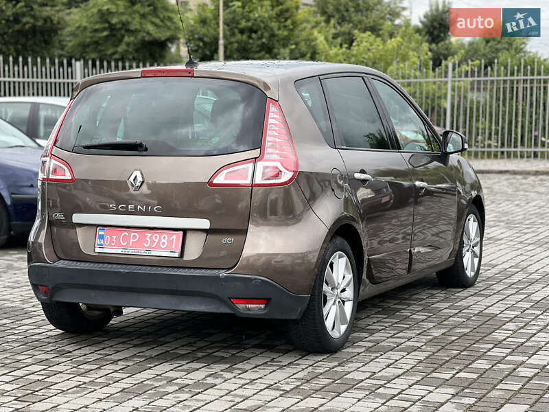 Минивэн Renault Scenic 2011 в Староконстантинове