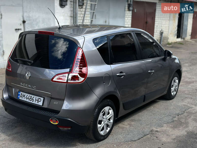 Минивэн Renault Scenic 2010 в Житомире