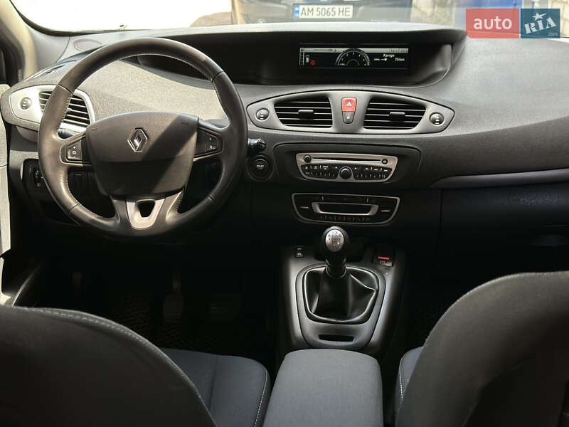 Минивэн Renault Scenic 2010 в Житомире