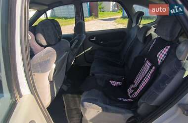 Минивэн Renault Scenic 2001 в 