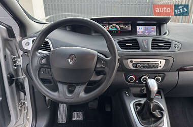 Минивэн Renault Scenic 2012 в 