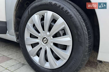 Минивэн Renault Scenic 2012 в 