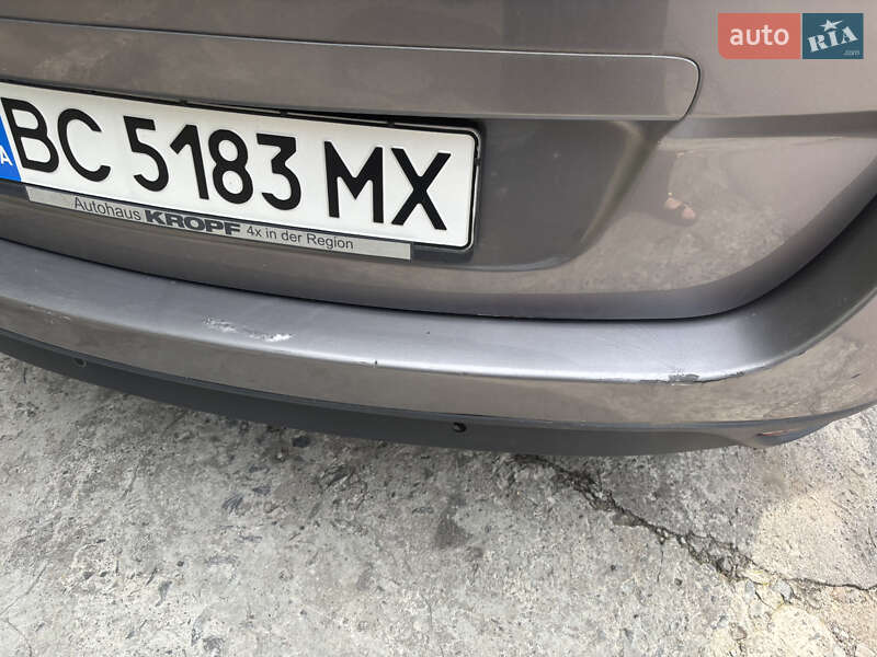 Минивэн Renault Scenic 2012 в Новояворовске