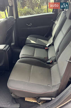 Минивэн Renault Scenic 2012 в Львове