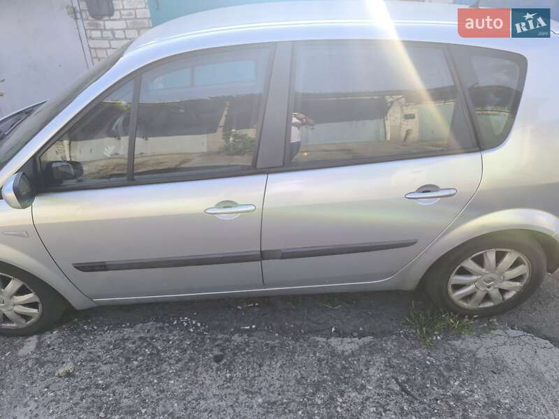 Минивэн Renault Scenic 2005 в Николаеве
