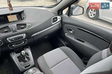 Минивэн Renault Scenic 2013 в 