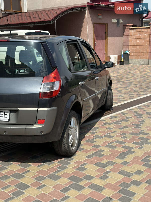 Минивэн Renault Scenic 2006 в Бахмаче