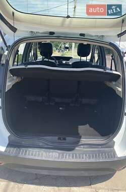 Минивэн Renault Scenic 2014 в 