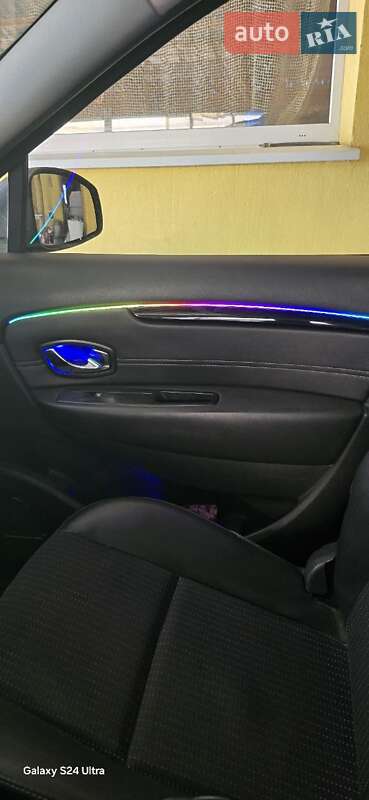 Минивэн Renault Scenic 2012 в Днепре