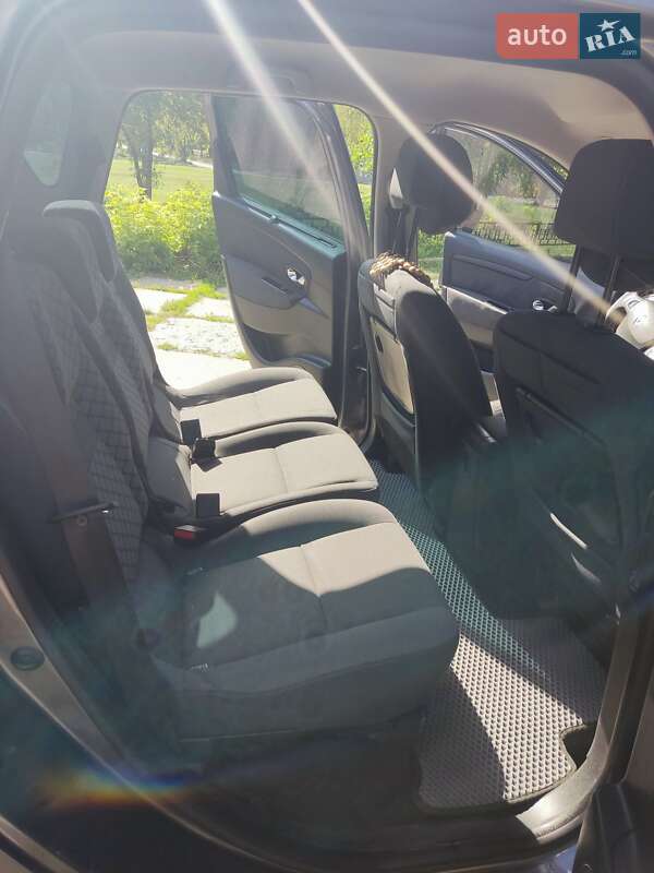 Мінівен Renault Scenic 2011 в Харкові