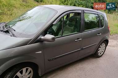 Минивэн Renault Scenic 2004 в 