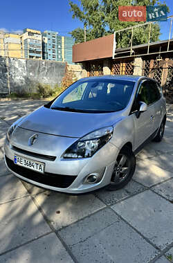 Мінівен Renault Scenic 2010 в Кам'янському