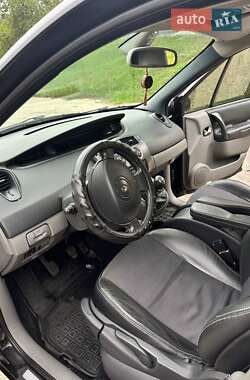 Минивэн Renault Scenic 2006 в 