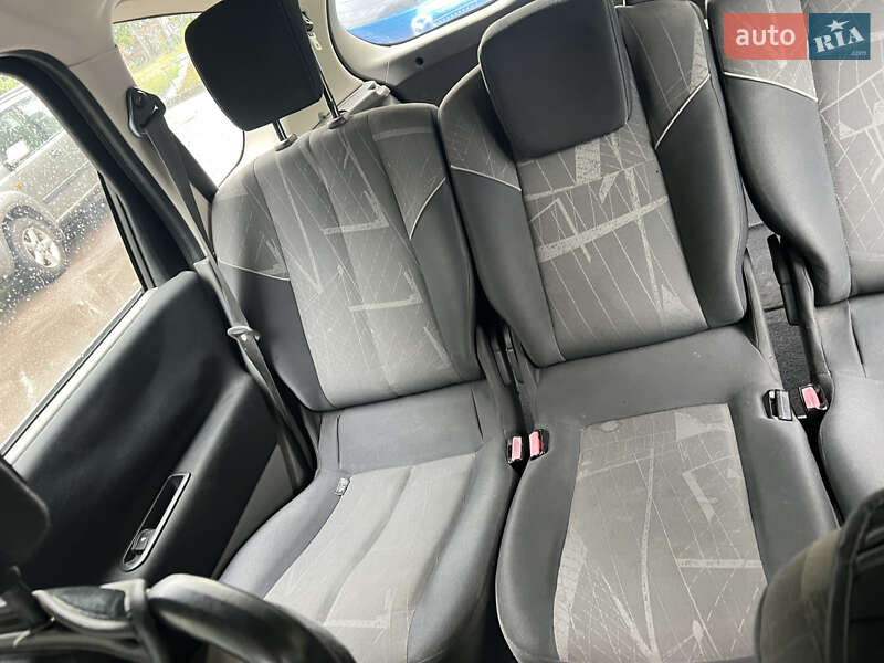 Минивэн Renault Scenic 2004 в Киеве