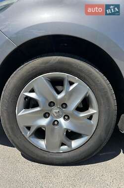 Минивэн Renault Scenic 2011 в 