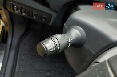 Минивэн Renault Scenic 2012 в 