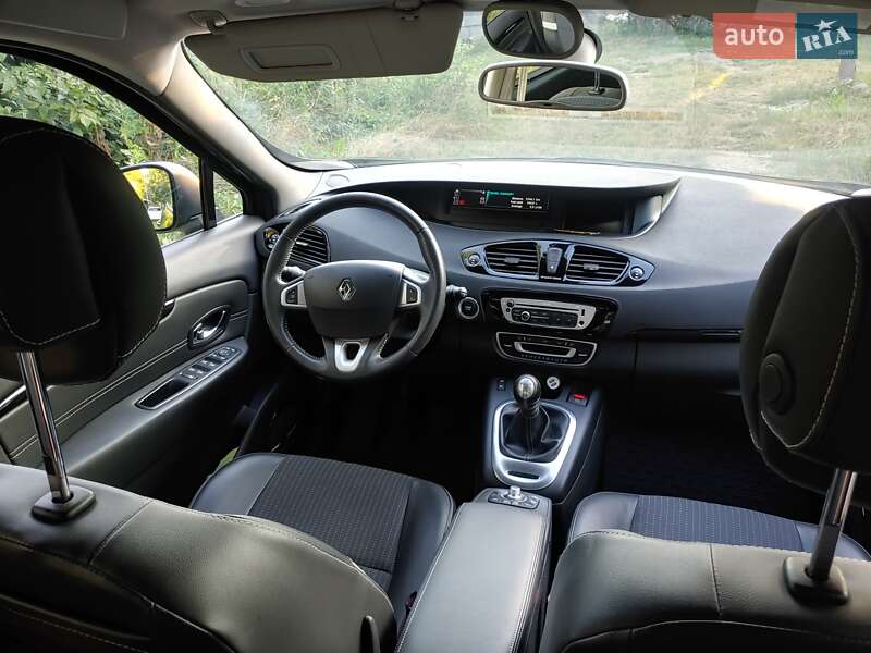 Минивэн Renault Scenic 2012 в Киеве фото 22 Минивэн Renault Scenic 2012 в Киеве