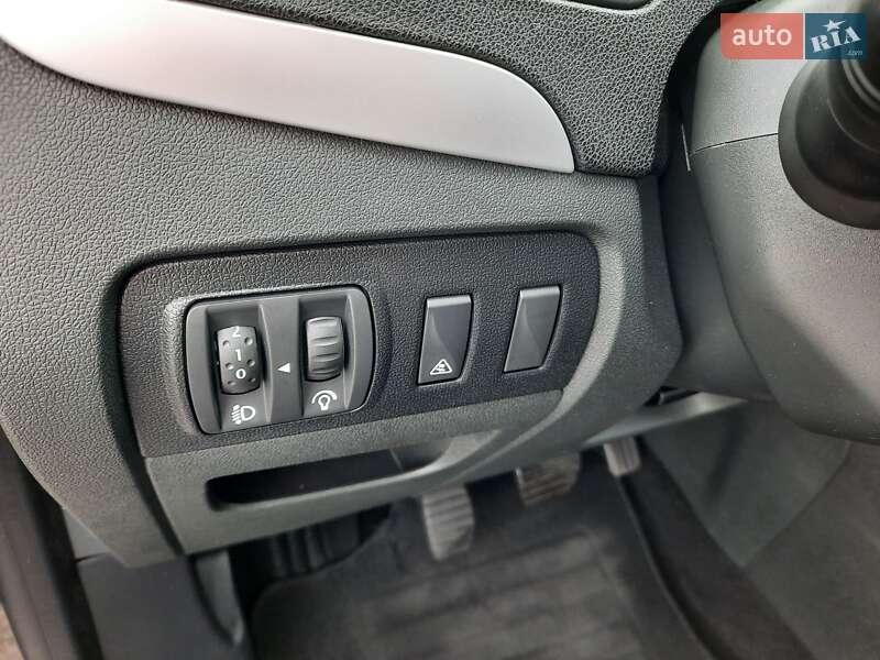 Минивэн Renault Scenic 2013 в Полтаве