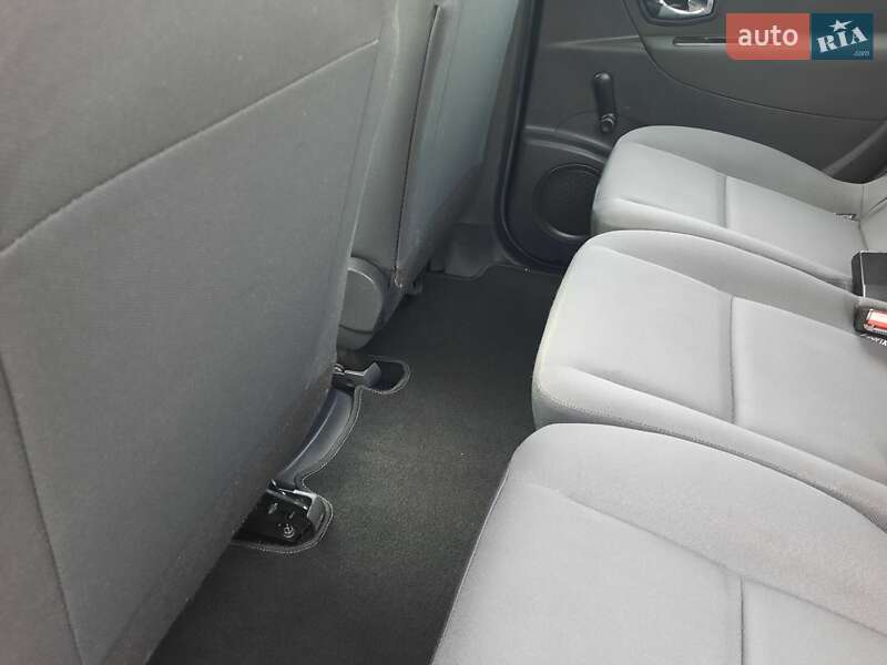 Минивэн Renault Scenic 2013 в Полтаве