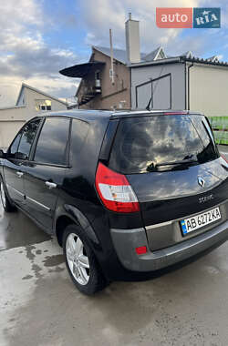 Минивэн Renault Scenic 2005 в 