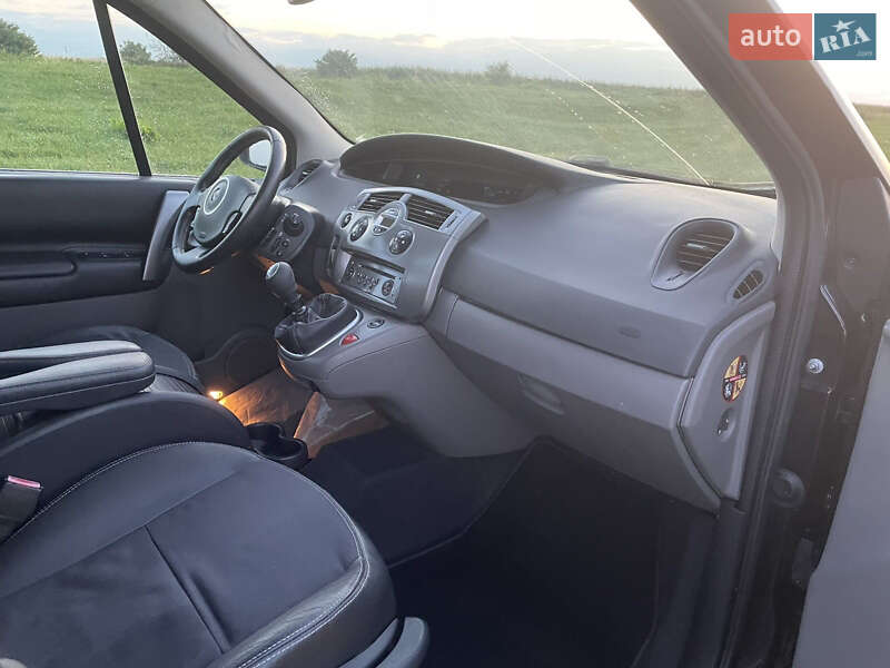 Минивэн Renault Scenic 2008 в Ровно