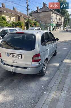 Минивэн Renault Scenic 2003 в 